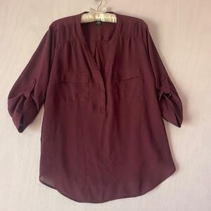 Torrid Womens Burgundy Georgette Roll Tab Sleeve V-Neck Blouse Top Size 0 L 12